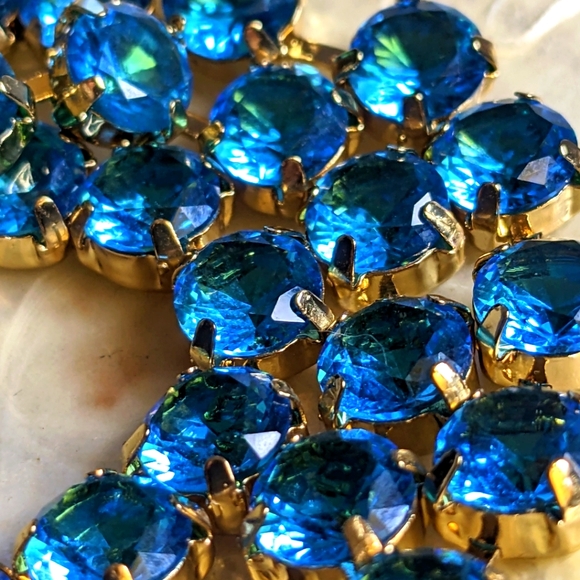 Lab-created Swiss Blue Topaz 2 Carat Necklace & Earrings in 14K Gold Plated - Picture 7 of 8